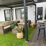 With Private Pool In Neiva, 150 M² 度假居 Neiva