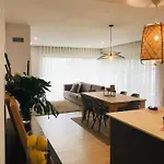 度假居 With Private Pool In Neiva, 150 M²