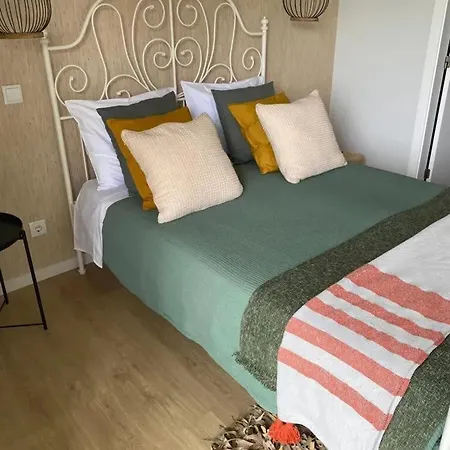 With Private Pool In Neiva, 150 M² בית נופש *