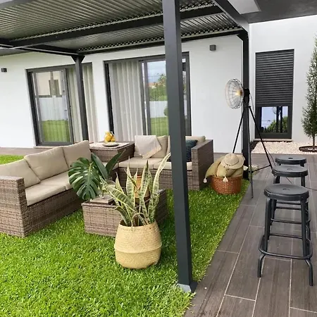 With Private Pool In Neiva, 150 M² בית נופש Neiva