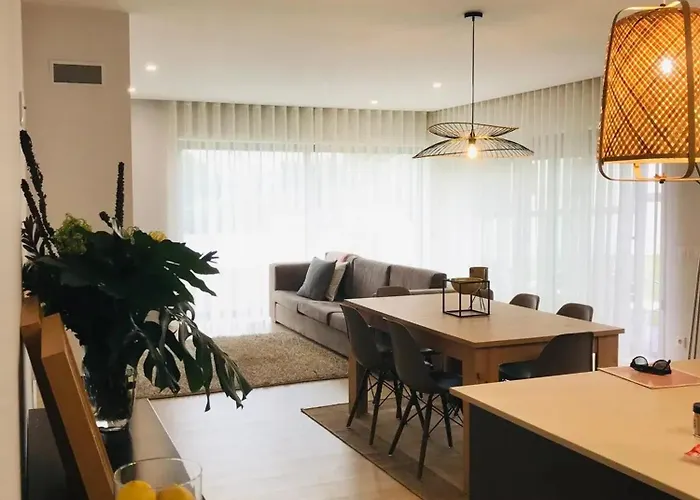 Nyaraló Villa With Private Pool In Neiva, 150 M²